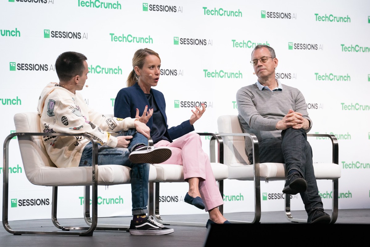 Databricks và ElevenLabs bàn về thách thức an toàn và đạo đức AI hiện đại