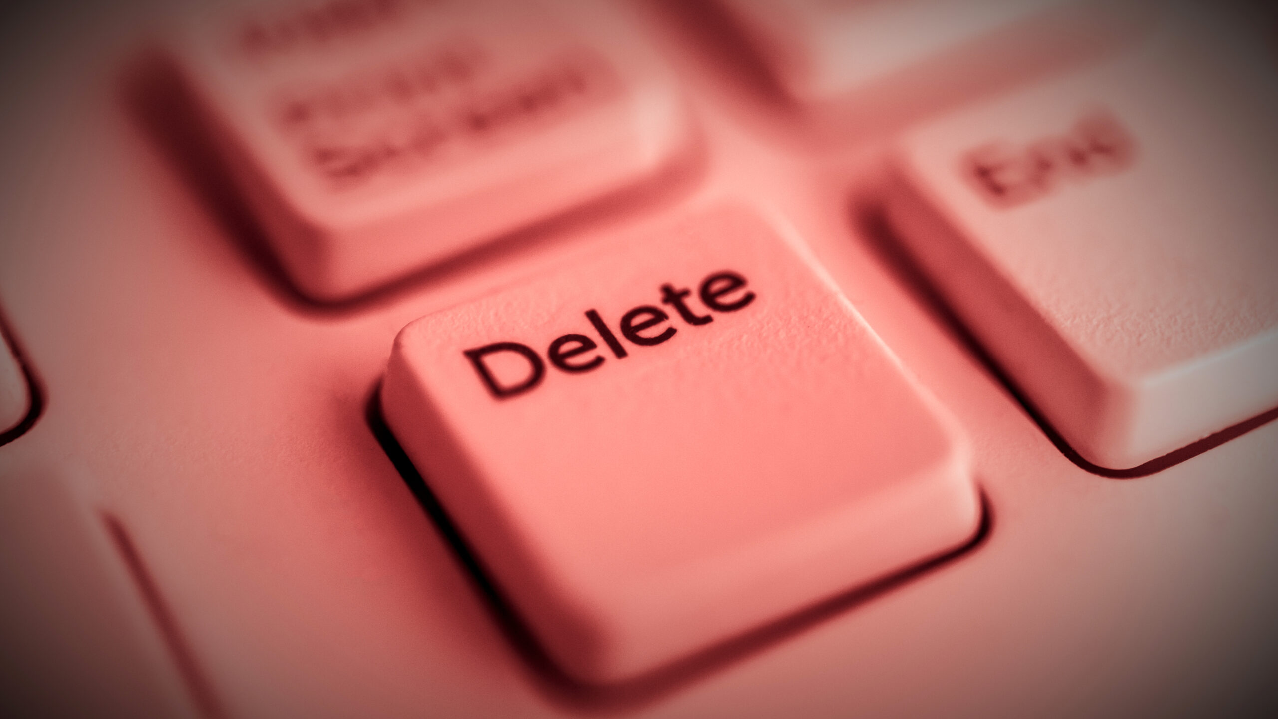 OpenAI đối mặt với lệnh lưu trữ lịch sử ChatGPT, gây lo ngại quyền riêng tư người dùng