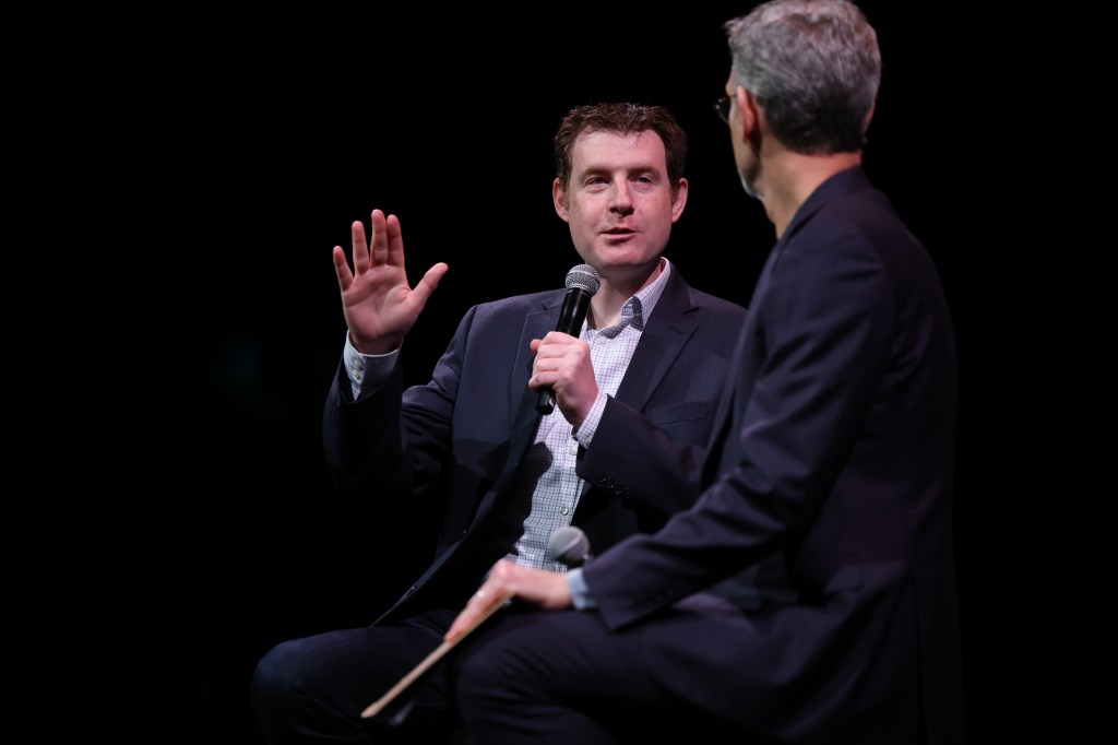 Stanford triển khai ChatEHR – Trợ lý AI cho hồ sơ y tế giúp bác sĩ giảm thời gian xem bệnh án