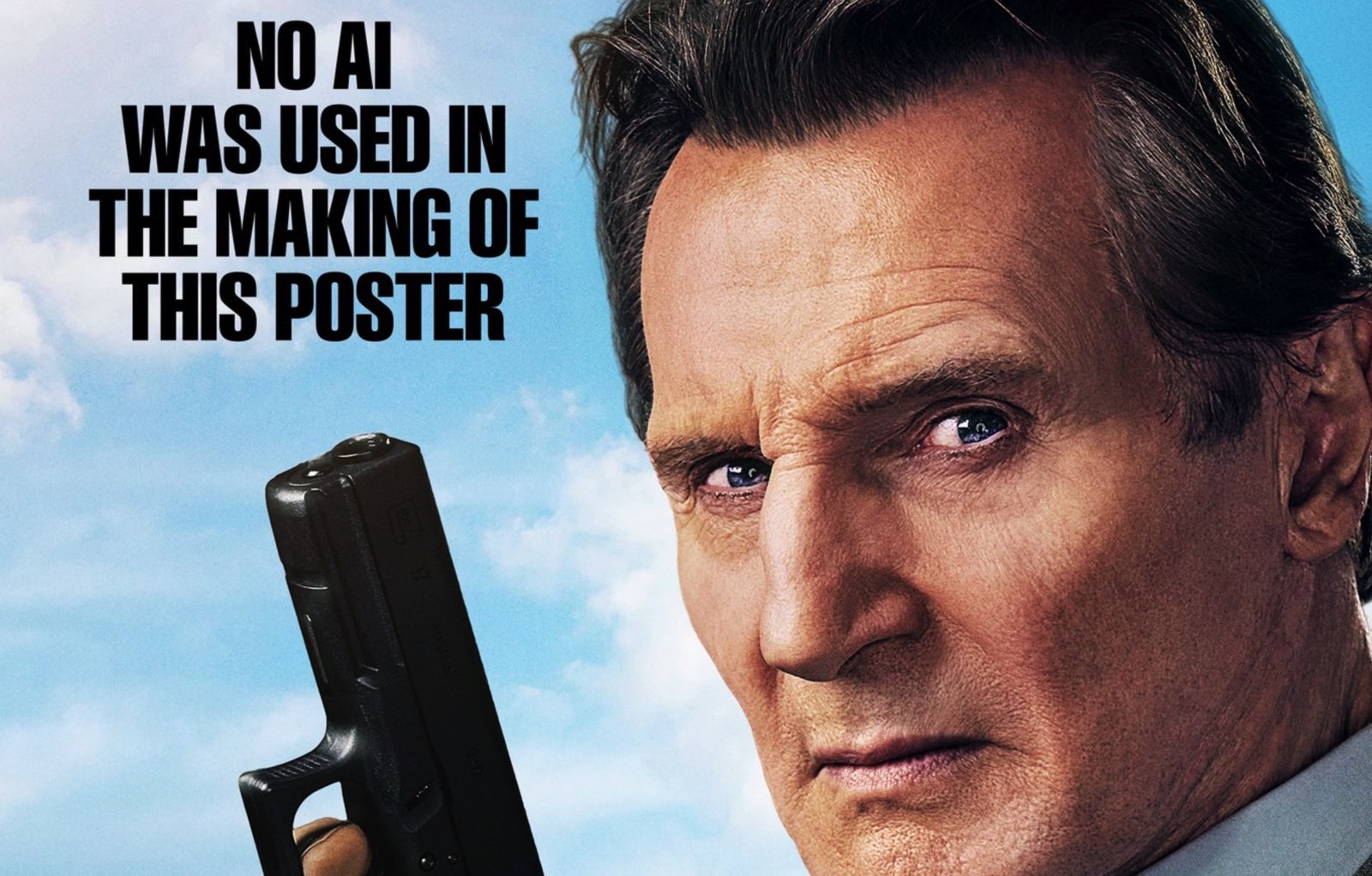 Poster phim The Naked Gun của Liam Neeson châm biếm AI tạo hình ảnh lỗi ngón tay