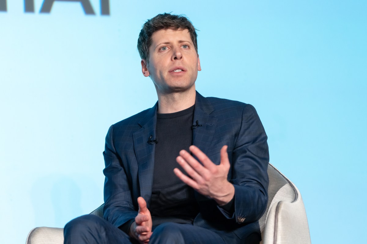 Sam Altman chia sẻ cách dùng ChatGPT để hỏi về nuôi con nhỏ
